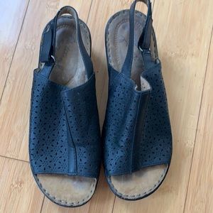 Natural Soul Serena Sling Back Sandal size…